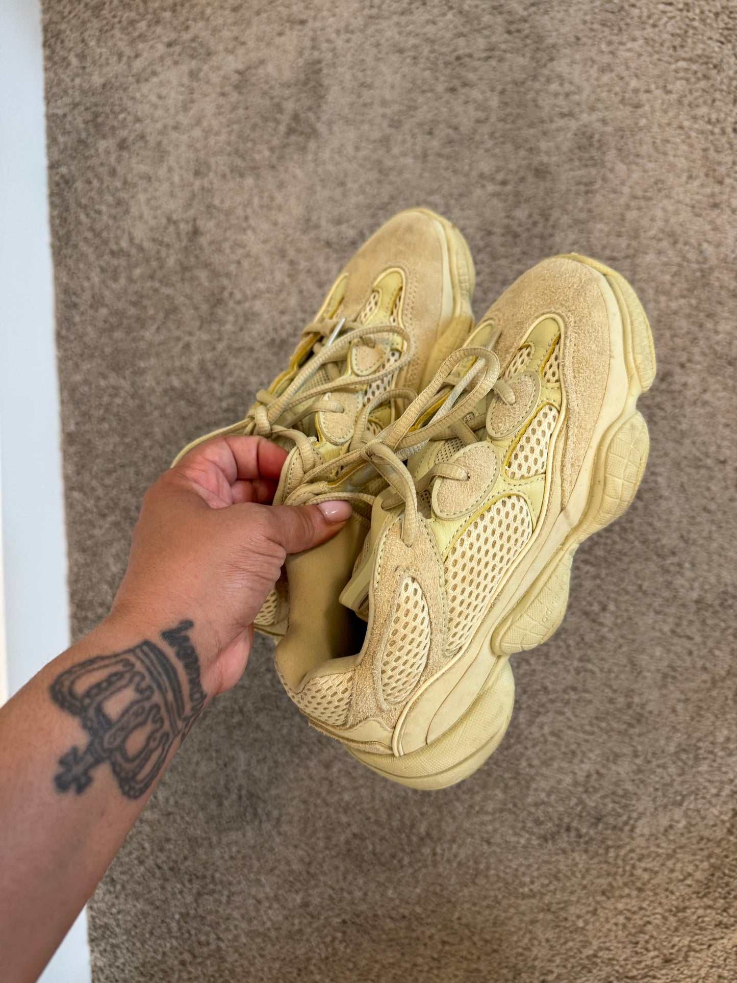 Yeezy sneakers (4)