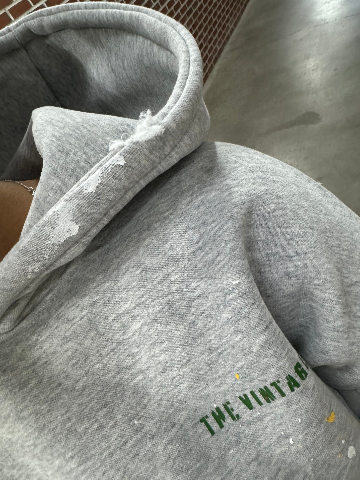 EVERYDAY DISTRESSED HOODIE