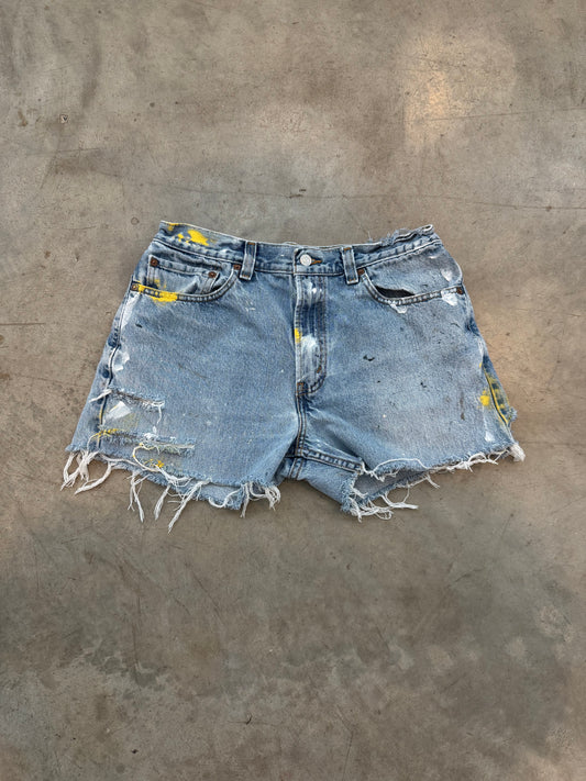 VINTAGE LEVI SHORTS (30)